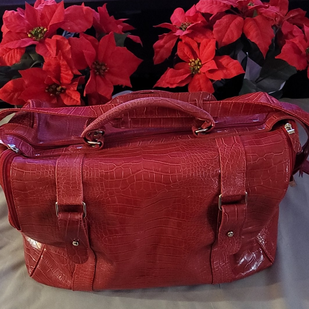 Bath and Body Works Red travel bag